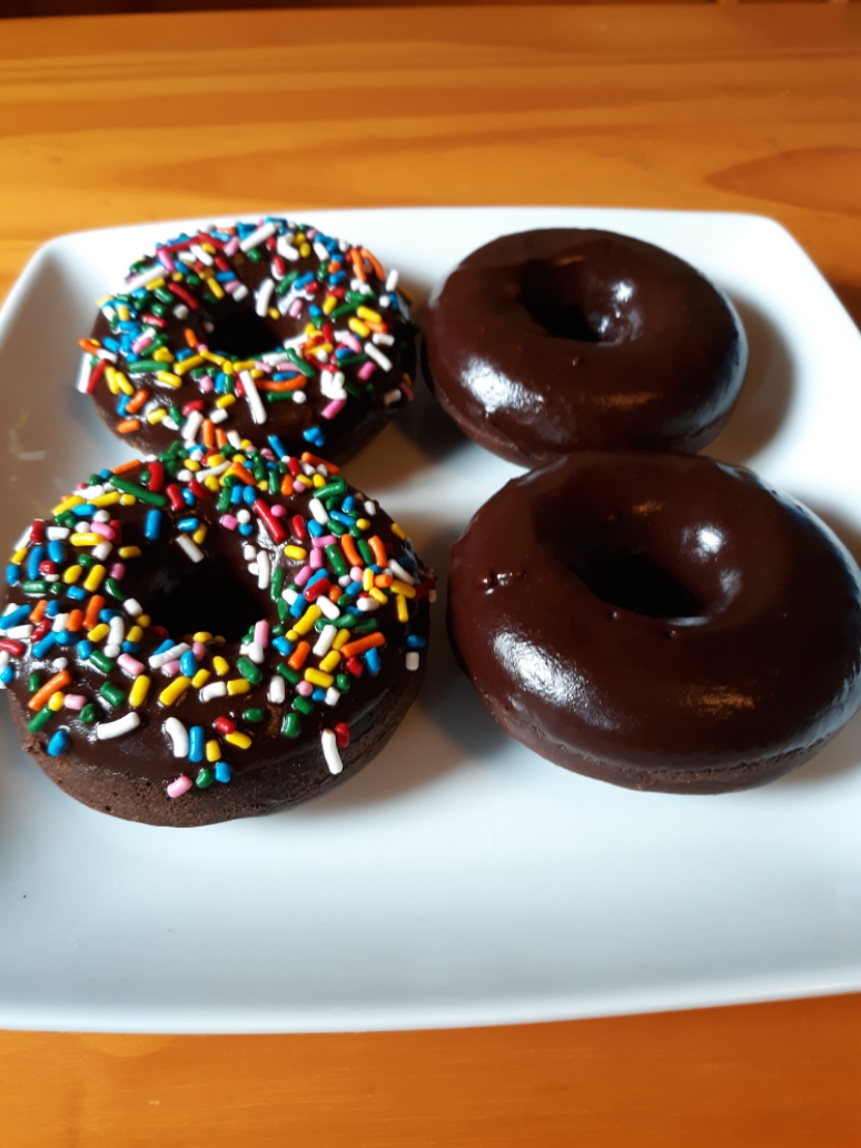 ms_pastry_baked_choccolate_donuts
